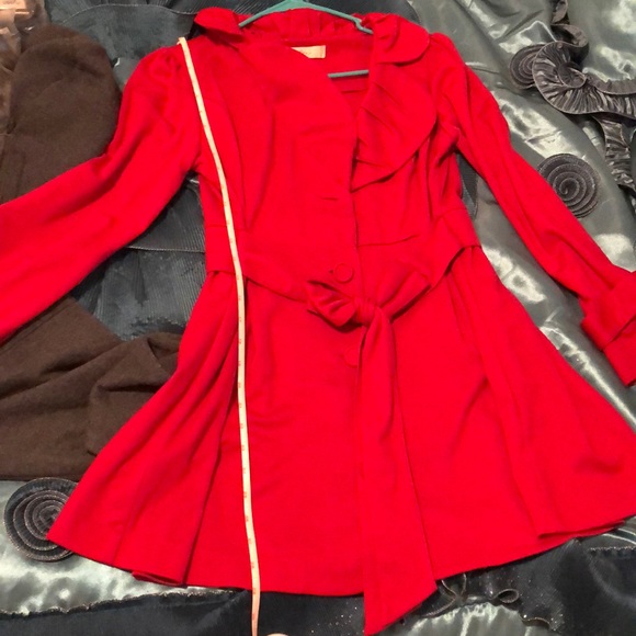 Red top - Picture 3 of 3